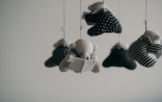baby mobile holder with bears